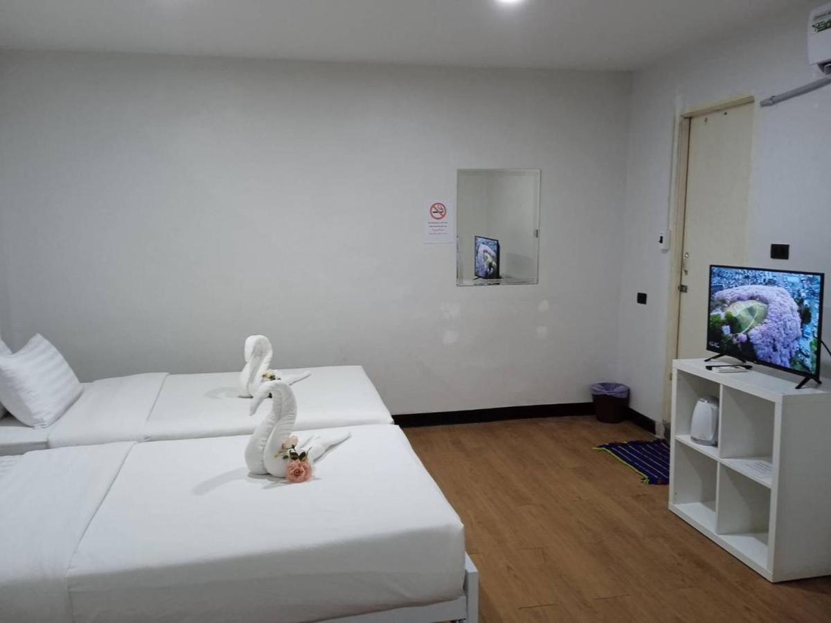 Nk Guesthouse 1 Бангкок Екстер'єр фото
