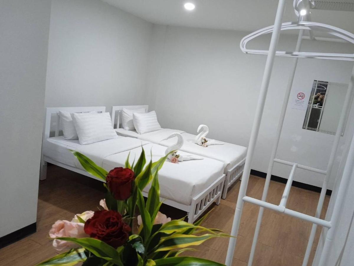 Nk Guesthouse 1 Бангкок Екстер'єр фото
