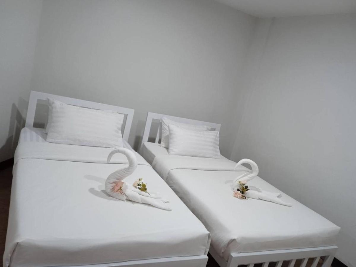 Nk Guesthouse 1 Бангкок Екстер'єр фото
